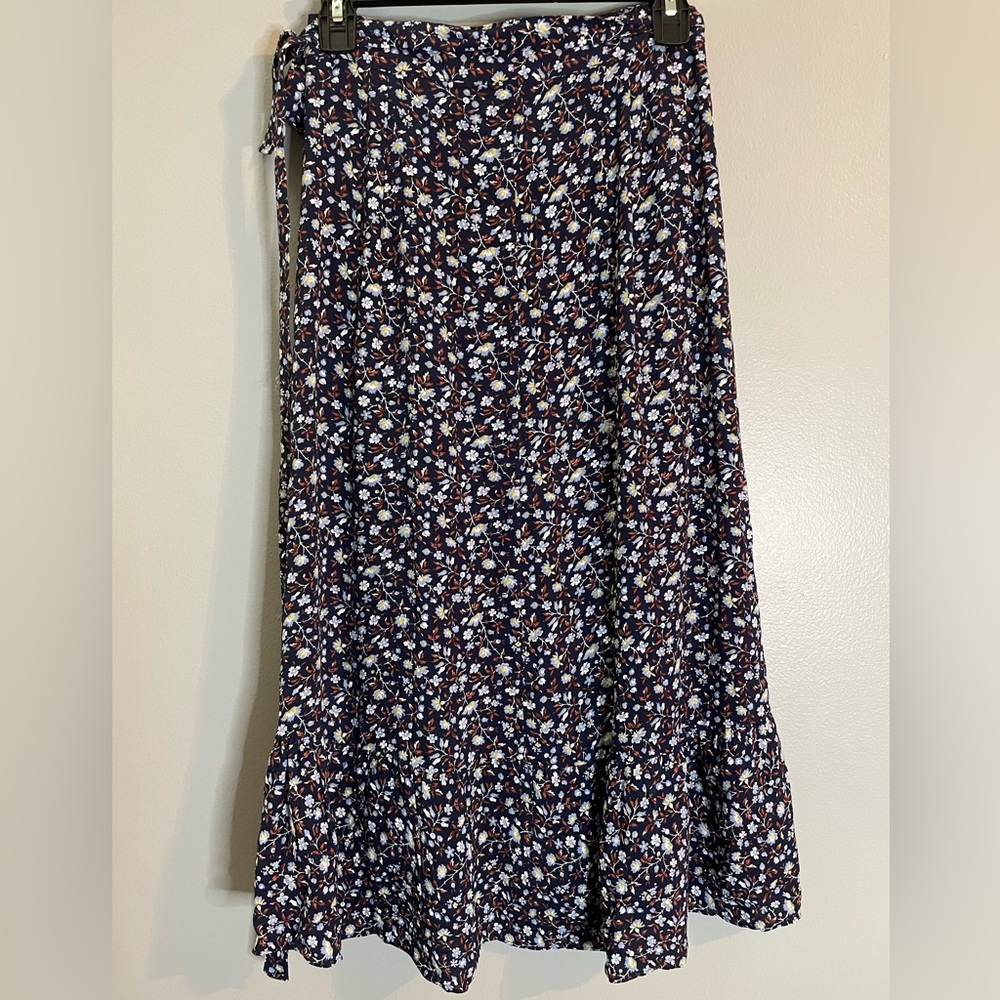 MADEWELL Ruffle-Edge Midi Wrap Skirt in Harvest Vine SZ/0 - Picture 7 of 12